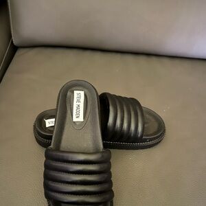 Steve Madden Black Quilted Slides
